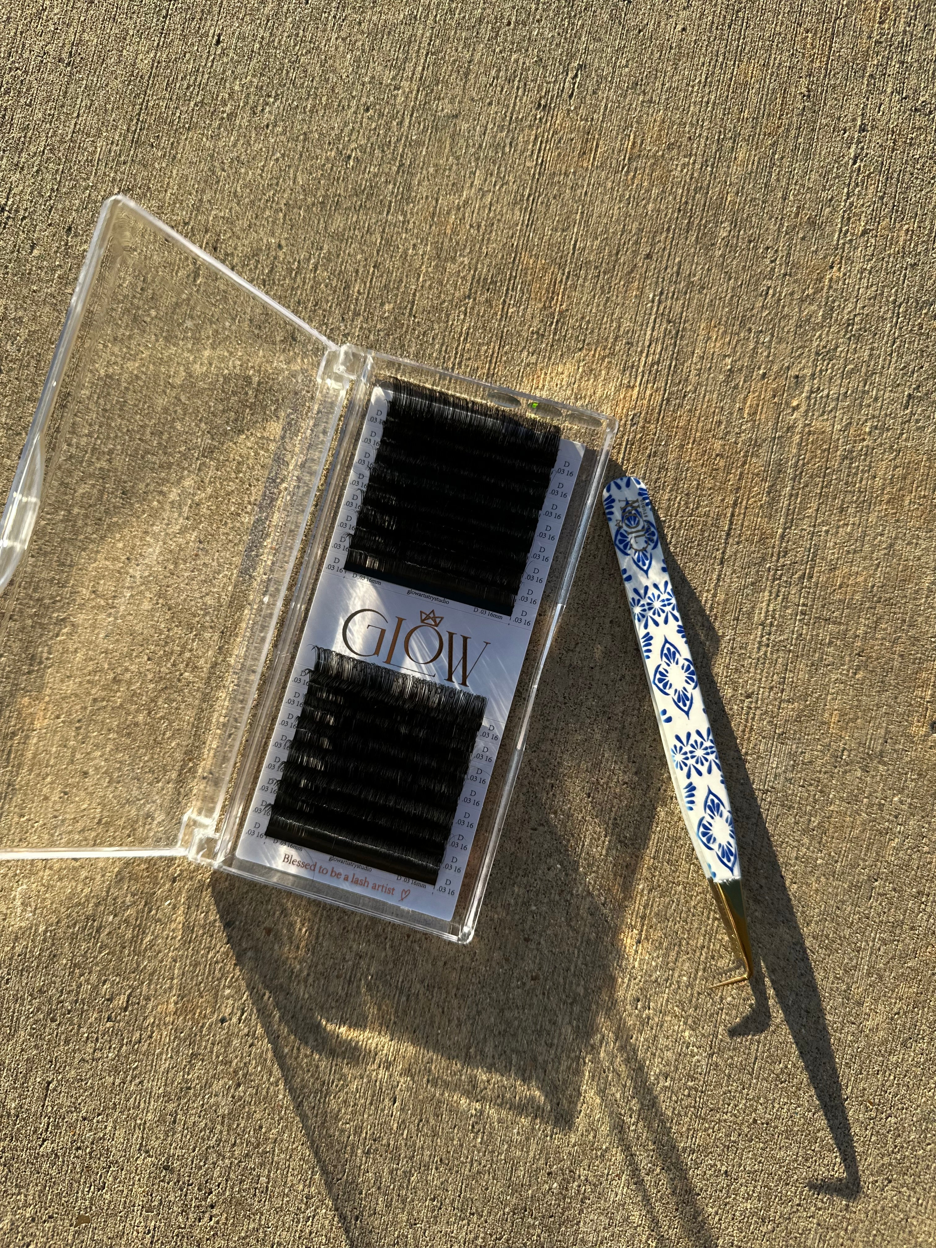 Lash Trays