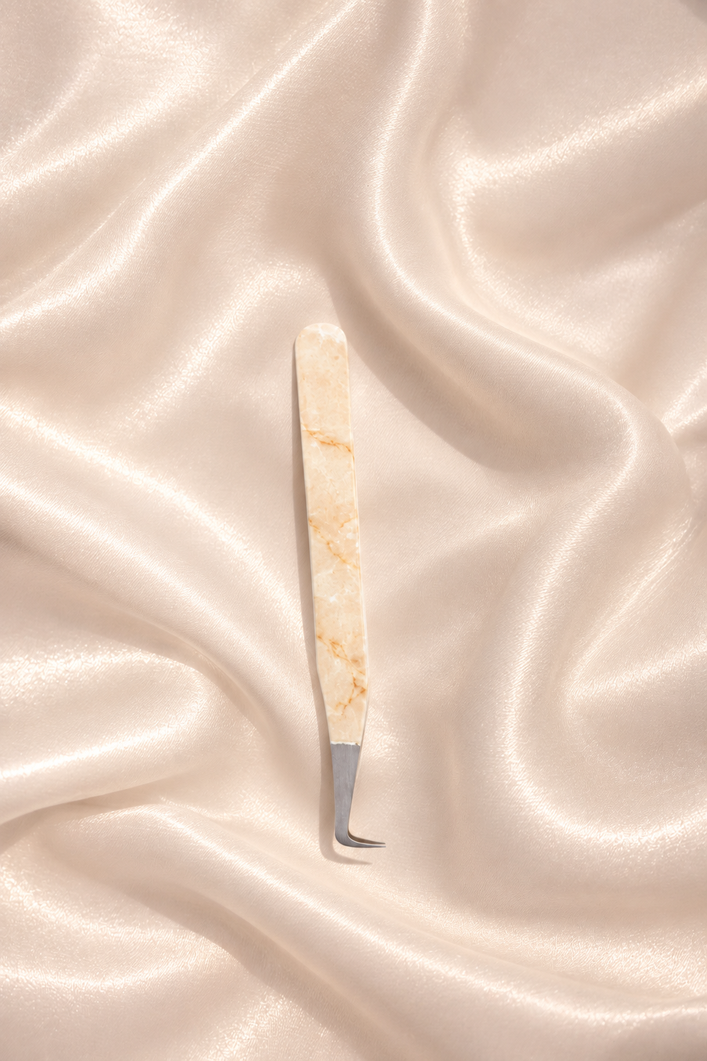 Bebecita 90° Volume Tweezer