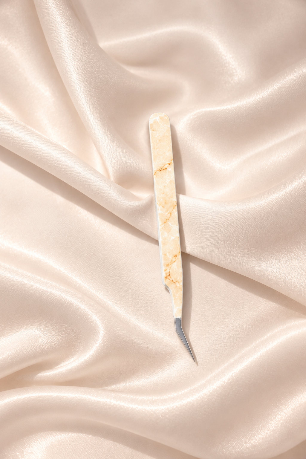 Lash Babe 45° Isolation Tweezer