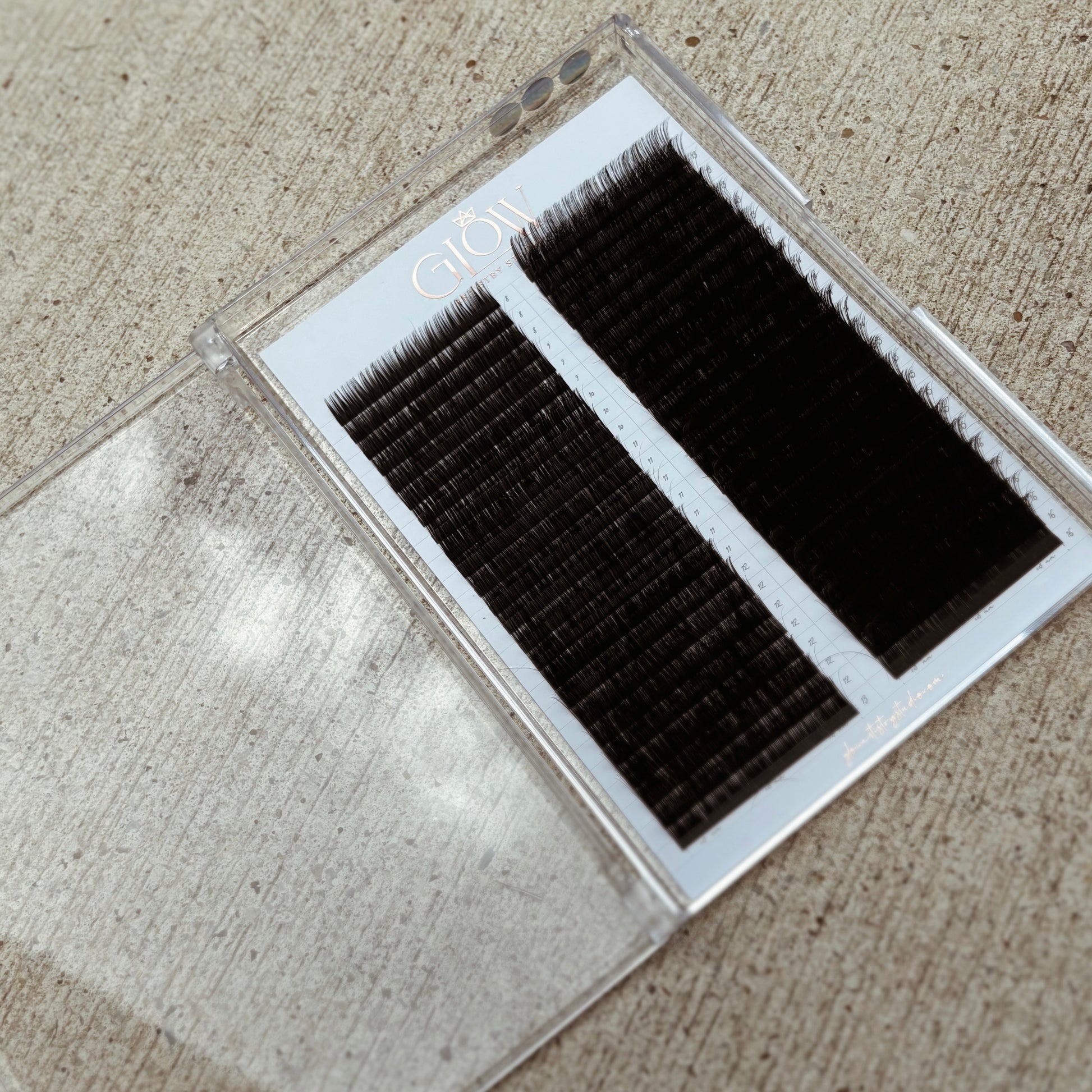 Volume Lashes .03 (Large Tray)